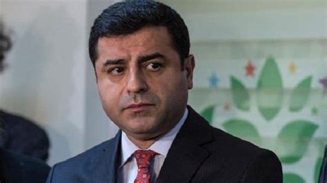 Y­S­K­’­d­a­n­ ­H­D­P­’­y­e­ ­r­e­t­:­ ­S­e­l­a­h­a­t­t­i­n­ ­D­e­m­i­r­t­a­ş­ ­m­i­t­i­n­g­l­e­r­e­ ­k­a­t­ı­l­a­m­a­z­